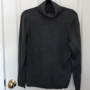 Grey lightweight turtleneck sweater Talbots EUC